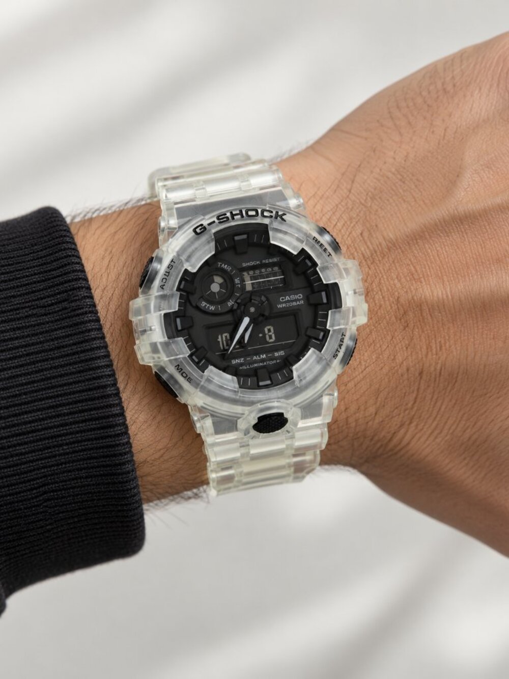 Casio G-SHOCK GA-700SKE-7A Clear Skeleton Analog Digital Watch NWT With Tin